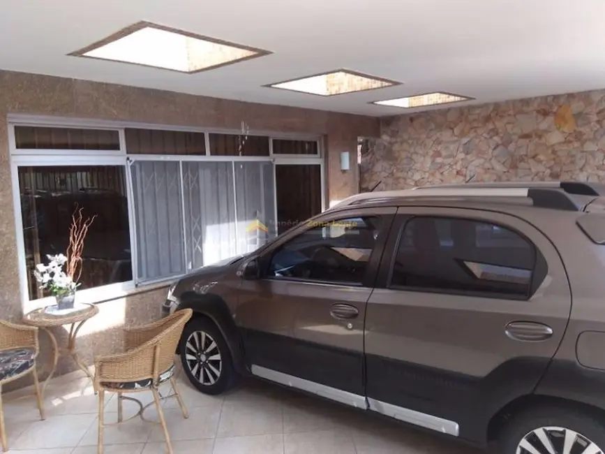 Foto 1 de Casa com 4 quartos à venda, 300m2 em Vila Londrina, São Paulo - SP