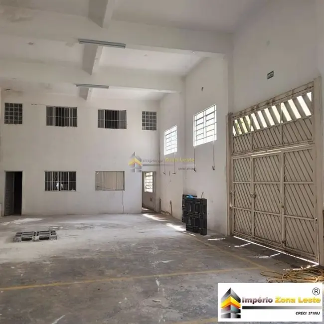 Armazém / Galpão para alugar, 700m2 em Vila Ré, São Paulo - SP - imagem 4 Foto 4 de Armazém / Galpão para alugar, 700m2 em Vila Ré, São Paulo - SP