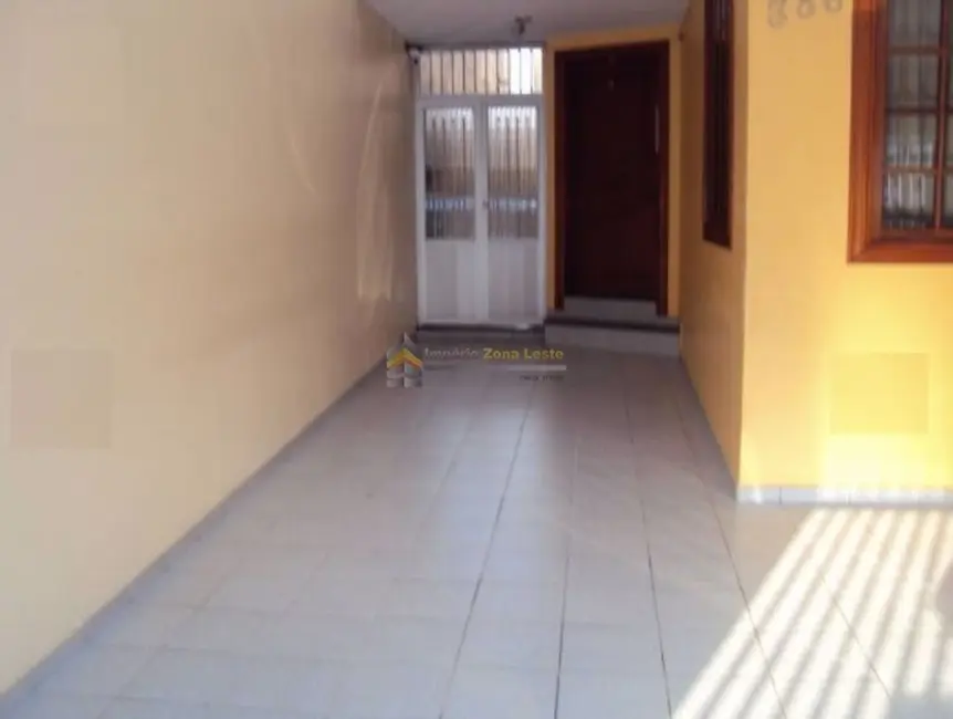 Sobrado com 3 quartos à venda, 235m2 em Vila Ré, São Paulo - SP - imagem 3 Foto 3 de Sobrado com 3 quartos à venda, 235m2 em Vila Ré, São Paulo - SP