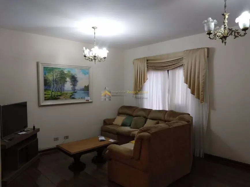 Foto 4 de Sobrado com 3 quartos à venda, 165m2 em Jardim Santa Clara, Guarulhos - SP