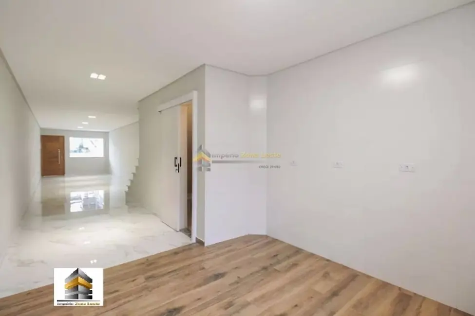 Sobrado com 3 quartos à venda, 171m2 em Vila Carlos de Campos, São Paulo - SP - imagem 1 Foto 1 de Sobrado com 3 quartos à venda, 171m2 em Vila Carlos de Campos, São Paulo - SP