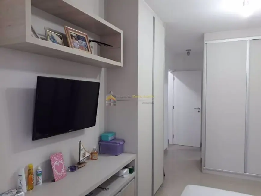 Sobrado com 3 quartos à venda, 220m2 em Cidade Mãe do Céu, São Paulo - SP - imagem 9 Foto 9 de Sobrado com 3 quartos à venda, 220m2 em Cidade Mãe do Céu, São Paulo - SP