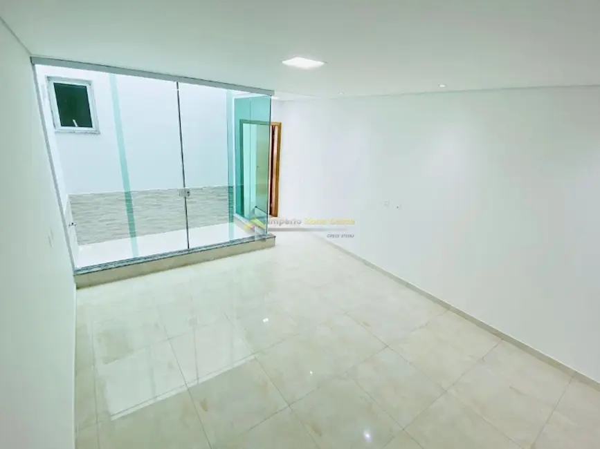 Sobrado com 3 quartos à venda, 200m2 em Vila Salete, São Paulo - SP - imagem 9 Foto 9 de Sobrado com 3 quartos à venda, 200m2 em Vila Salete, São Paulo - SP