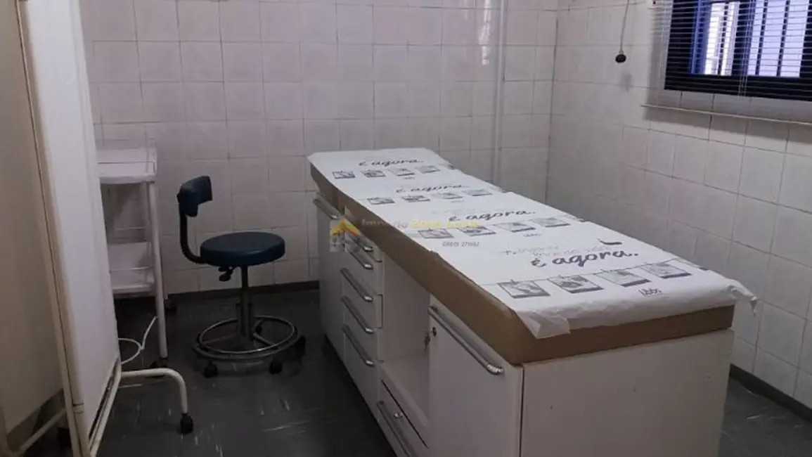 Foto 9 de Sobrado com 15 quartos à venda, 300m2 em Vila Santana, São Paulo - SP