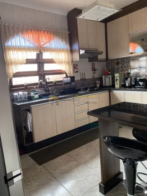 Foto 6 de Casa com 3 quartos à venda, 240m2 em Vila Franci, São Paulo - SP