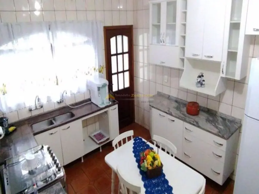 Sobrado com 3 quartos à venda, 145m2 em Vila Ré, São Paulo - SP - imagem 3 Foto 3 de Sobrado com 3 quartos à venda, 145m2 em Vila Ré, São Paulo - SP