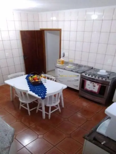 Sobrado com 3 quartos à venda, 145m2 em Vila Ré, São Paulo - SP - imagem 2 Foto 2 de Sobrado com 3 quartos à venda, 145m2 em Vila Ré, São Paulo - SP