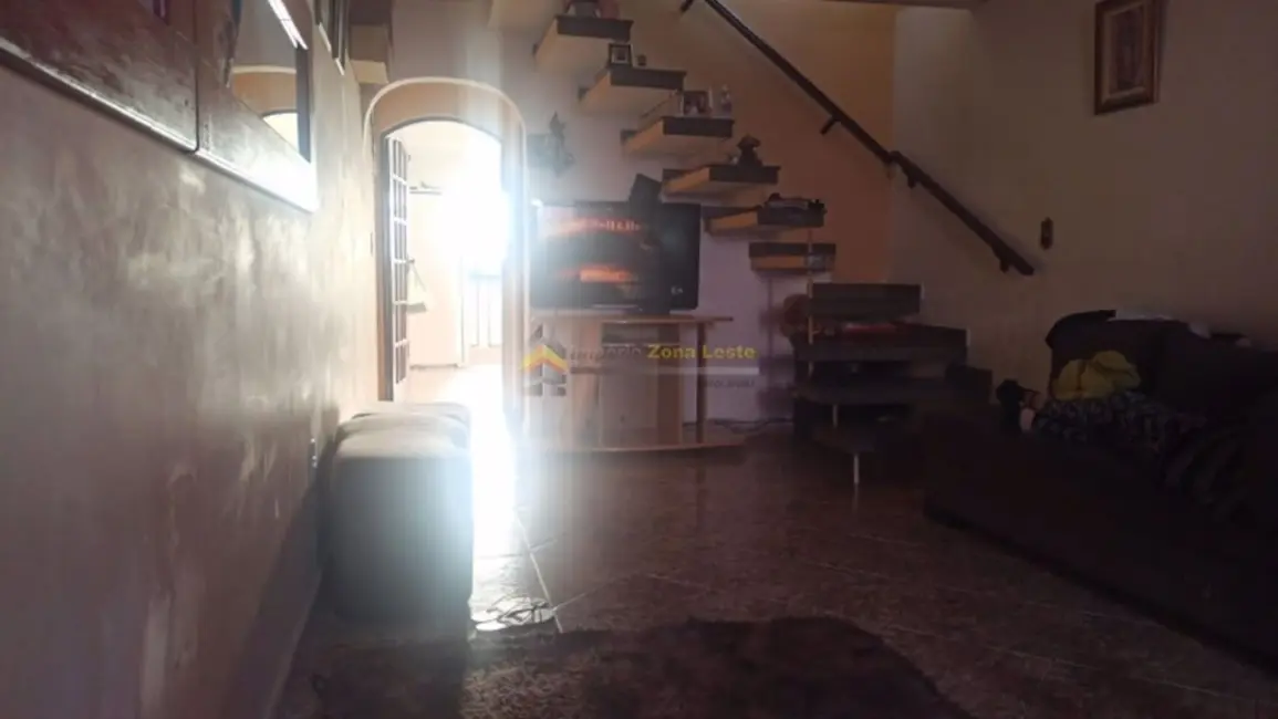 Sobrado com 3 quartos à venda, 169m2 em Vila Matilde, São Paulo - SP - imagem 5 Foto 5 de Sobrado com 3 quartos à venda, 169m2 em Vila Matilde, São Paulo - SP