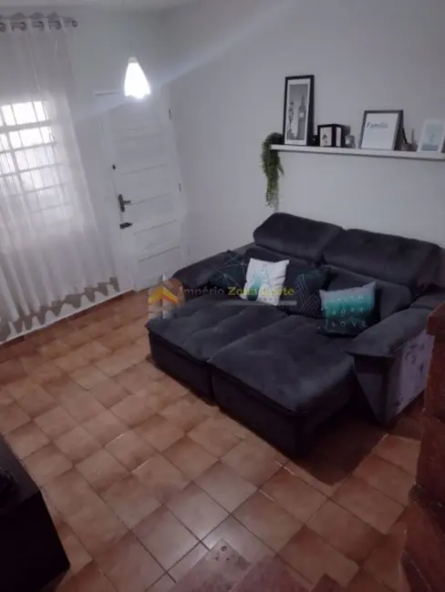 Sobrado com 3 quartos à venda, 110m2 em Vila Talarico, São Paulo - SP - imagem 4 Foto 4 de Sobrado com 3 quartos à venda, 110m2 em Vila Talarico, São Paulo - SP