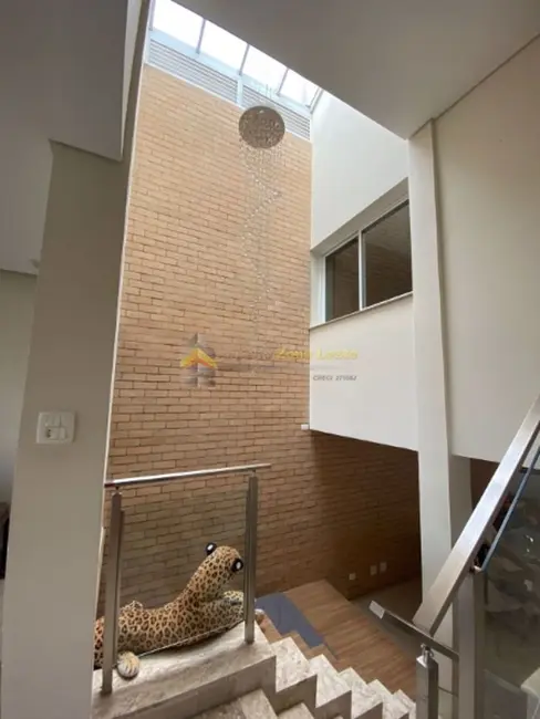 Foto 7 de Sobrado com 3 quartos à venda, 250m2 em Jardim Triana, São Paulo - SP