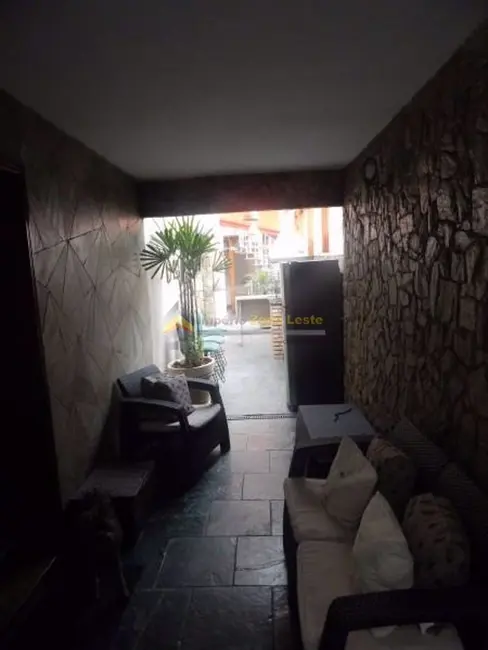 Sobrado com 4 quartos à venda, 200m2 em Vila Matilde, São Paulo - SP - imagem 5 Foto 5 de Sobrado com 4 quartos à venda, 200m2 em Vila Matilde, São Paulo - SP