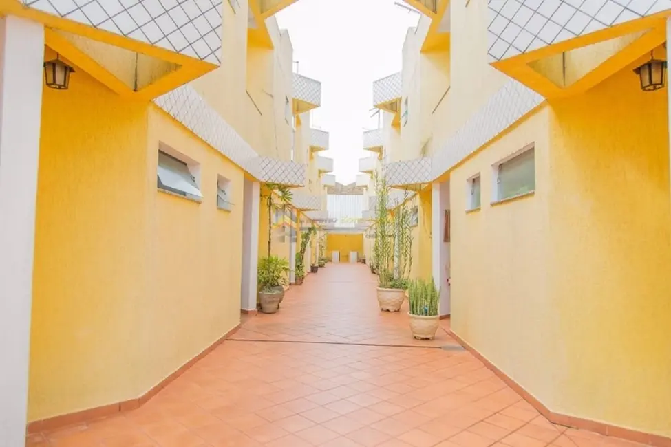 Foto 2 de Sobrado com 3 quartos à venda, 100m2 em Vila Paranaguá, São Paulo - SP