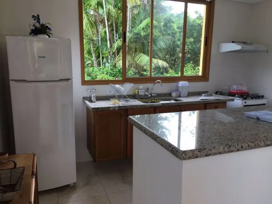 Foto 9 de Casa com 3 quartos à venda, 108m2 em Centro, Ubatuba - SP