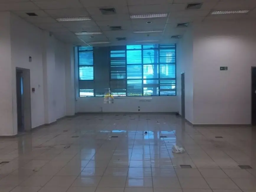 Sala Comercial para alugar, 320m2 em Centro, Guarulhos - SP - imagem 2 Foto 2 de Sala Comercial para alugar, 320m2 em Centro, Guarulhos - SP