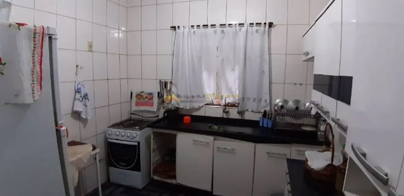 Foto 4 de Casa com 5 quartos à venda, 125m2 em Jardim Adelaide, São Paulo - SP