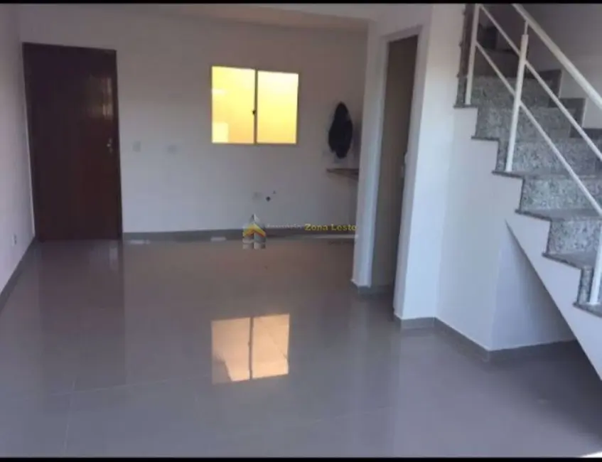Sobrado com 2 quartos à venda, 70m2 em Cidade Líder, São Paulo - SP - imagem 1 Foto 1 de Sobrado com 2 quartos à venda, 70m2 em Cidade Líder, São Paulo - SP