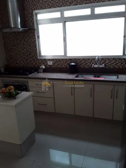 Sobrado com 3 quartos à venda, 223m2 em Vila Antonieta, São Paulo - SP - imagem 5 Foto 5 de Sobrado com 3 quartos à venda, 223m2 em Vila Antonieta, São Paulo - SP