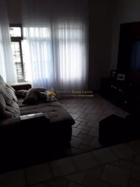 Sobrado com 3 quartos à venda, 223m2 em Vila Antonieta, São Paulo - SP - imagem 2 Foto 2 de Sobrado com 3 quartos à venda, 223m2 em Vila Antonieta, São Paulo - SP