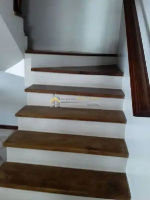 Sobrado com 3 quartos à venda, 223m2 em Vila Antonieta, São Paulo - SP - imagem 6 Foto 6 de Sobrado com 3 quartos à venda, 223m2 em Vila Antonieta, São Paulo - SP