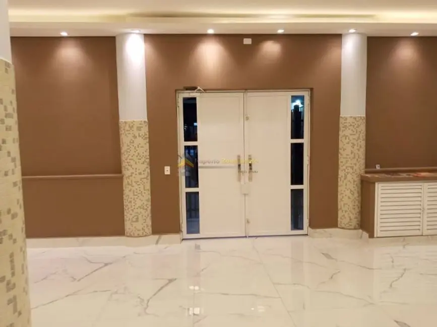 Kitnet com 1 quarto à venda, 34m2 em Liberdade, São Paulo - SP - imagem 2 Foto 2 de Kitnet com 1 quarto à venda, 34m2 em Liberdade, São Paulo - SP