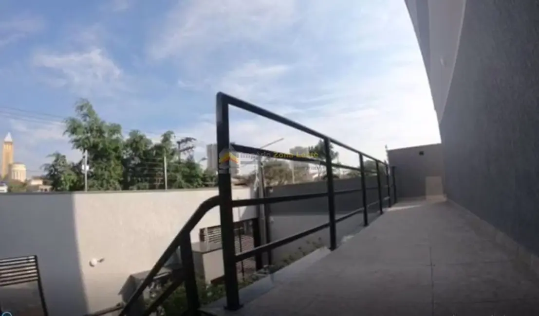 Foto 2 de Casa com 3 quartos à venda, 160m2 em Vila Canero, São Paulo - SP