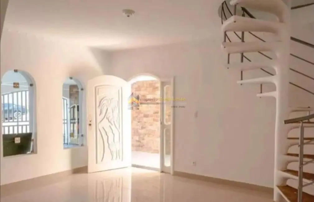 Foto 4 de Sobrado com 3 quartos à venda, 200m2 em Vila Antonieta, São Paulo - SP