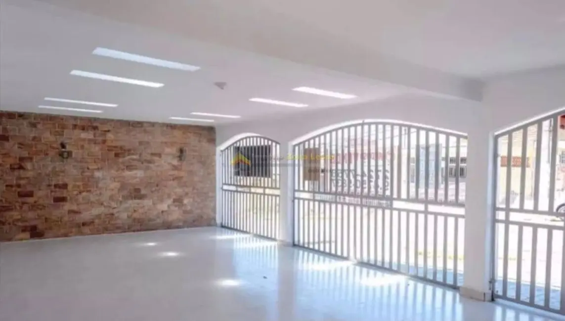 Foto 2 de Sobrado com 3 quartos à venda, 200m2 em Vila Antonieta, São Paulo - SP