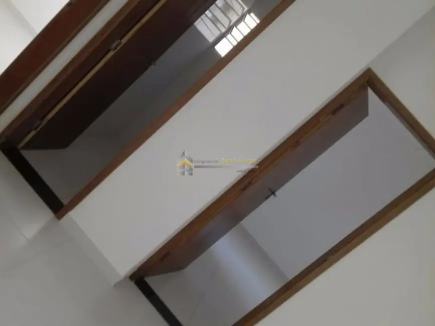 Foto 3 de Apartamento com 2 quartos à venda, 33m2 em Vila Nhocune, São Paulo - SP