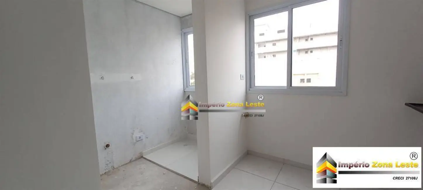 Foto 2 de Apartamento com 2 quartos para alugar, 50m2 em Vila Carmosina, São Paulo - SP