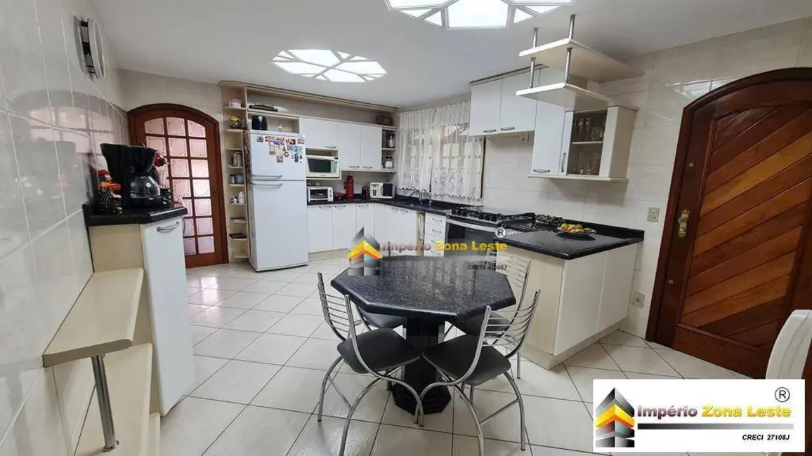 Foto 6 de Sobrado com 3 quartos à venda, 300m2 em Vila Costa Melo, São Paulo - SP