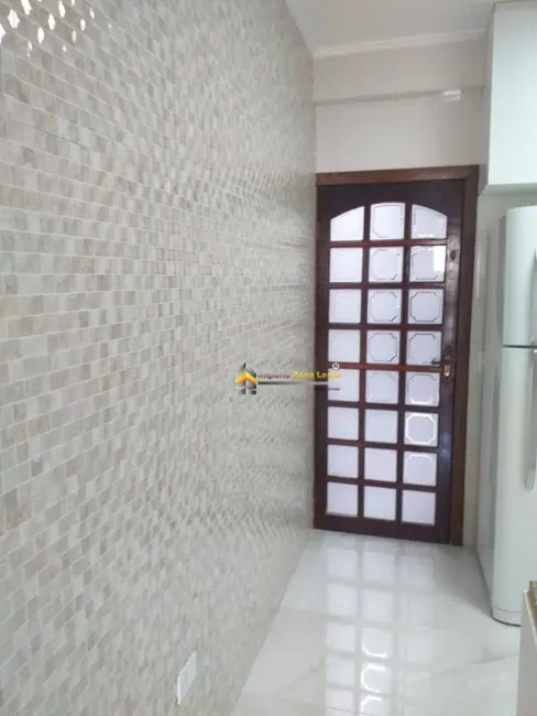 Sobrado com 4 quartos à venda, 200m2 em Vila Rica, São Paulo - SP - imagem 6 Foto 6 de Sobrado com 4 quartos à venda, 200m2 em Vila Rica, São Paulo - SP