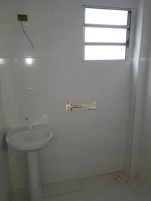 Foto 4 de Apartamento com 2 quartos à venda, 34m2 em Vila Nhocune, São Paulo - SP