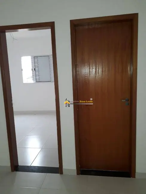 Foto 2 de Apartamento com 2 quartos à venda, 34m2 em Vila Nhocune, São Paulo - SP