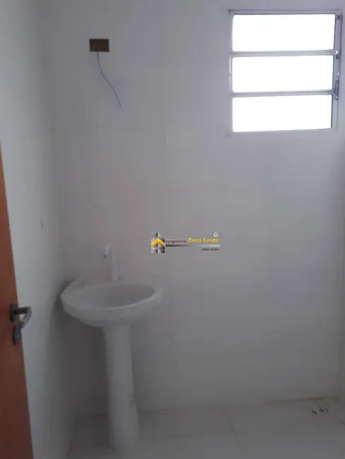Foto 3 de Apartamento com 2 quartos à venda, 34m2 em Vila Nhocune, São Paulo - SP