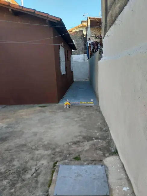 Foto 4 de Casa com 2 quartos à venda, 114m2 em Jardim Odete, Itaquaquecetuba - SP