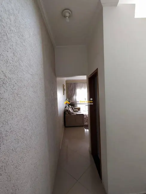 Sobrado com 3 quartos à venda, 240m2 em Vila Nhocune, São Paulo - SP - imagem 8 Foto 8 de Sobrado com 3 quartos à venda, 240m2 em Vila Nhocune, São Paulo - SP