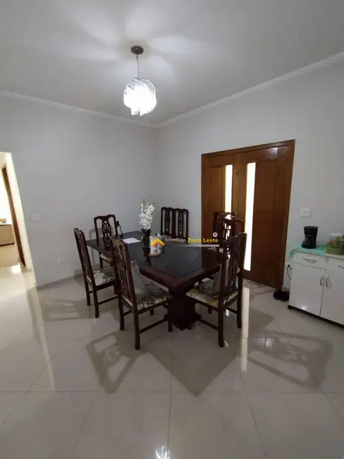 Sobrado com 3 quartos à venda, 240m2 em Vila Nhocune, São Paulo - SP - imagem 4 Foto 4 de Sobrado com 3 quartos à venda, 240m2 em Vila Nhocune, São Paulo - SP