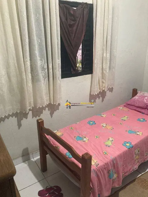 Foto 4 de Casa com 2 quartos à venda, 200m2 em Jardim Horto do Ipê, Itaquaquecetuba - SP