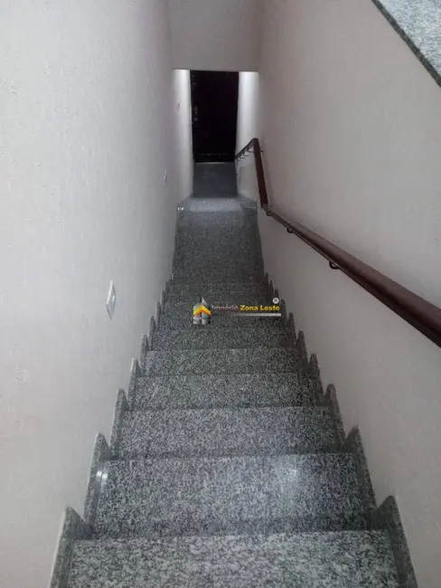 Foto 2 de Sobrado com 2 quartos para alugar, 200m2 em Vila Marieta, São Paulo - SP