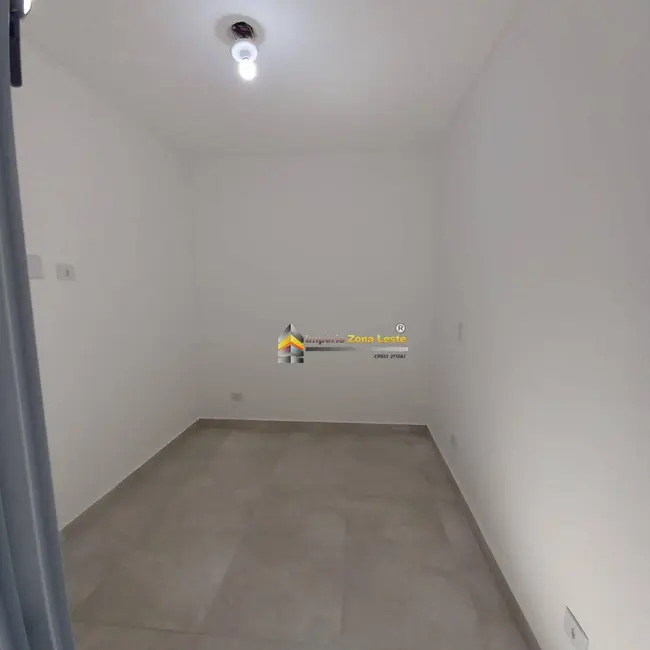 Foto 9 de Apartamento com 1 quarto para alugar, 29m2 em Vila Santana, São Paulo - SP