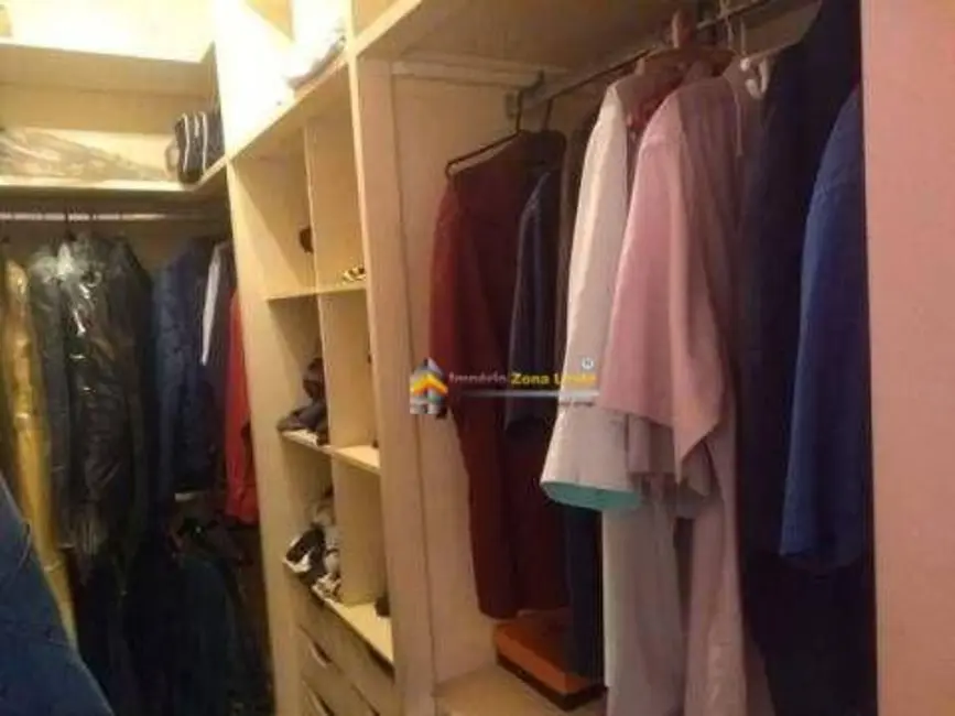 Sobrado com 3 quartos à venda, 184m2 em Cidade Patriarca, São Paulo - SP - imagem 5 Foto 5 de Sobrado com 3 quartos à venda, 184m2 em Cidade Patriarca, São Paulo - SP