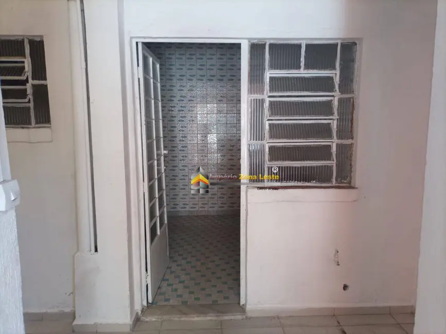 Foto 12 de Sobrado com 3 quartos para alugar, 250m2 em Vila Costa Melo, São Paulo - SP
