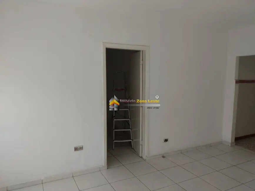 Foto 8 de Casa com 2 quartos para alugar, 80m2 em Vila Euthalia, São Paulo - SP