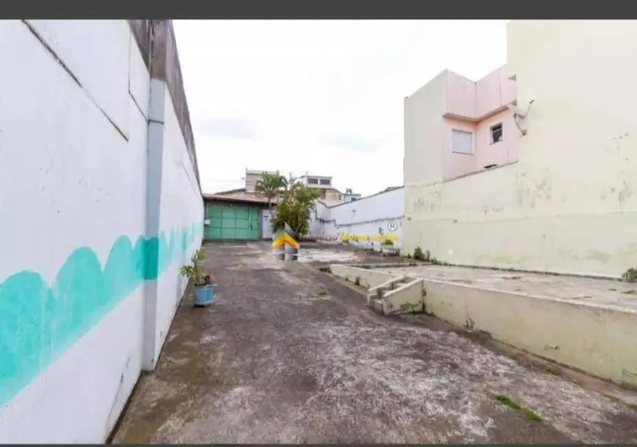 Sobrado com 6 quartos à venda, 420m2 em Vila União (Zona Leste), São Paulo - SP - imagem 2 Foto 2 de Sobrado com 6 quartos à venda, 420m2 em Vila União (Zona Leste), São Paulo - SP