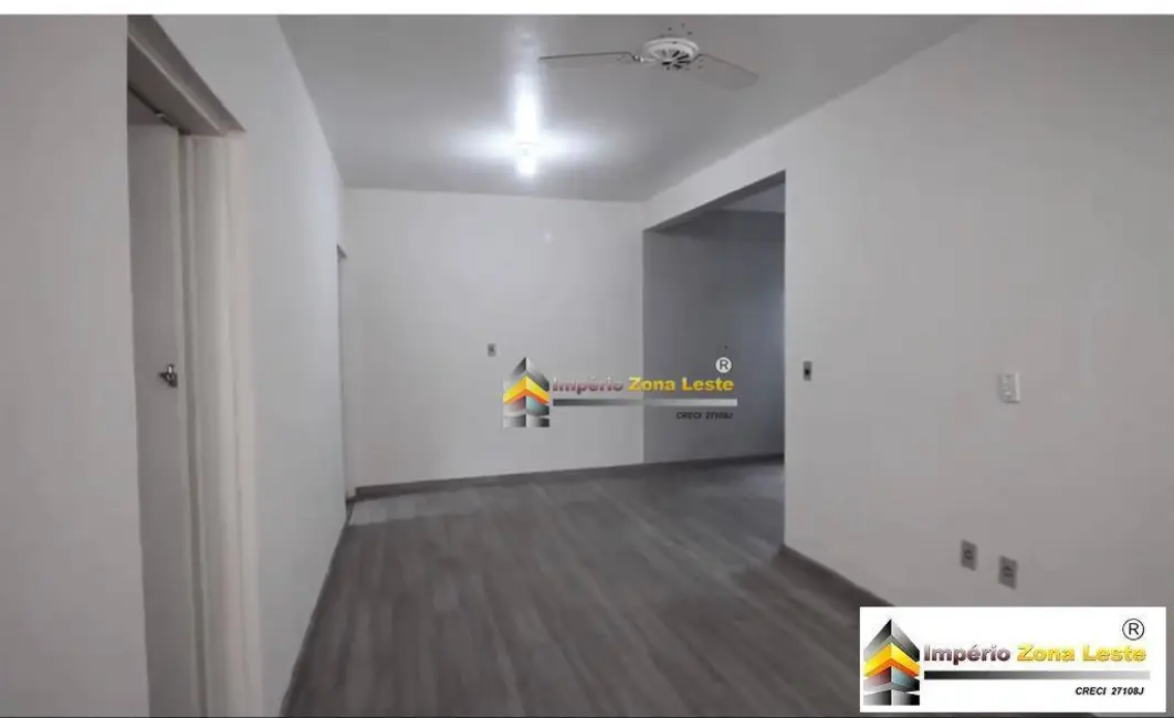 Foto 1 de Casa com 3 quartos para alugar, 220m2 em Vila Carmosina, São Paulo - SP