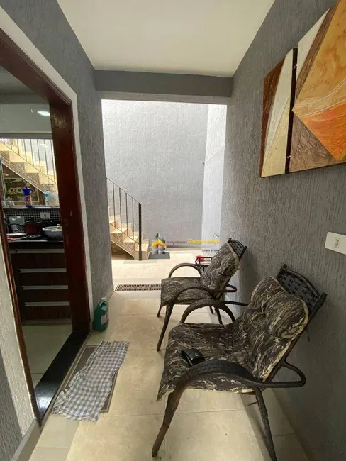 Foto 5 de Sobrado com 3 quartos à venda, 250m2 em Jardim Hercilia, São Paulo - SP