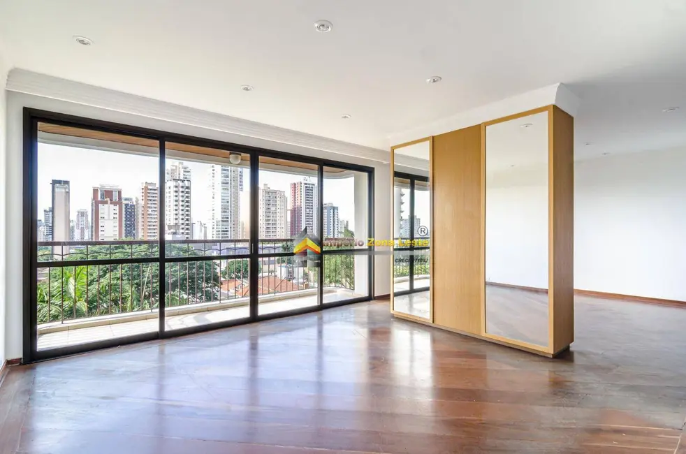 Apartamento com 4 quartos à venda, 175m2 em Vila Gomes Cardim, São Paulo - SP - imagem 1 Foto 1 de Apartamento com 4 quartos à venda, 175m2 em Vila Gomes Cardim, São Paulo - SP
