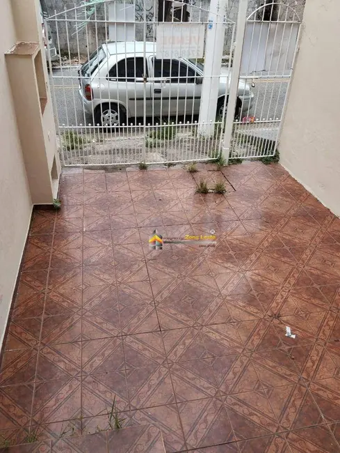 Sobrado com 2 quartos à venda, 130m2 em Vila Carmosina, São Paulo - SP - imagem 3 Foto 3 de Sobrado com 2 quartos à venda, 130m2 em Vila Carmosina, São Paulo - SP