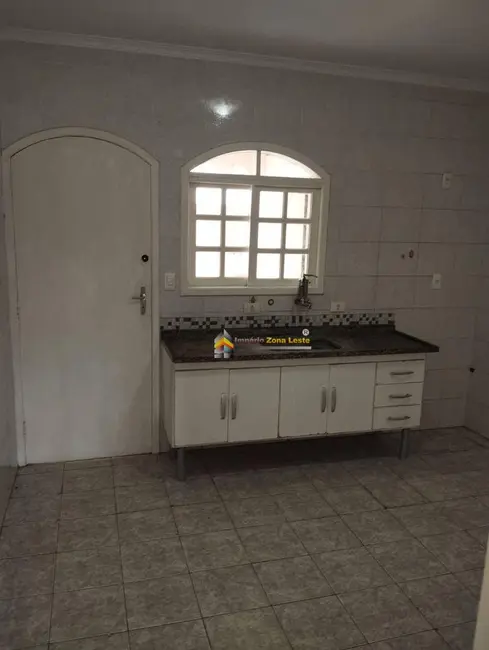 Sobrado com 2 quartos à venda, 130m2 em Vila Carmosina, São Paulo - SP - imagem 9 Foto 9 de Sobrado com 2 quartos à venda, 130m2 em Vila Carmosina, São Paulo - SP