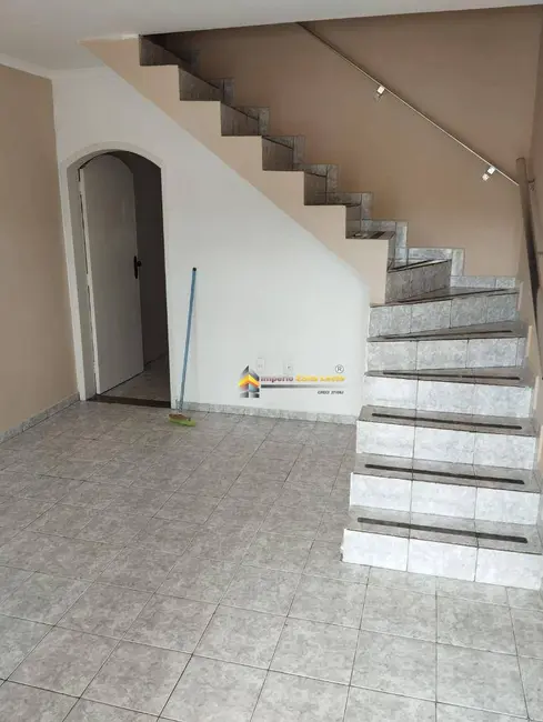 Sobrado com 2 quartos à venda, 130m2 em Vila Carmosina, São Paulo - SP - imagem 5 Foto 5 de Sobrado com 2 quartos à venda, 130m2 em Vila Carmosina, São Paulo - SP